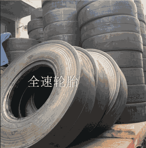礦井輪胎質(zhì)保一年路面機械光面輪胎1000-20現(xiàn)貨16層級
