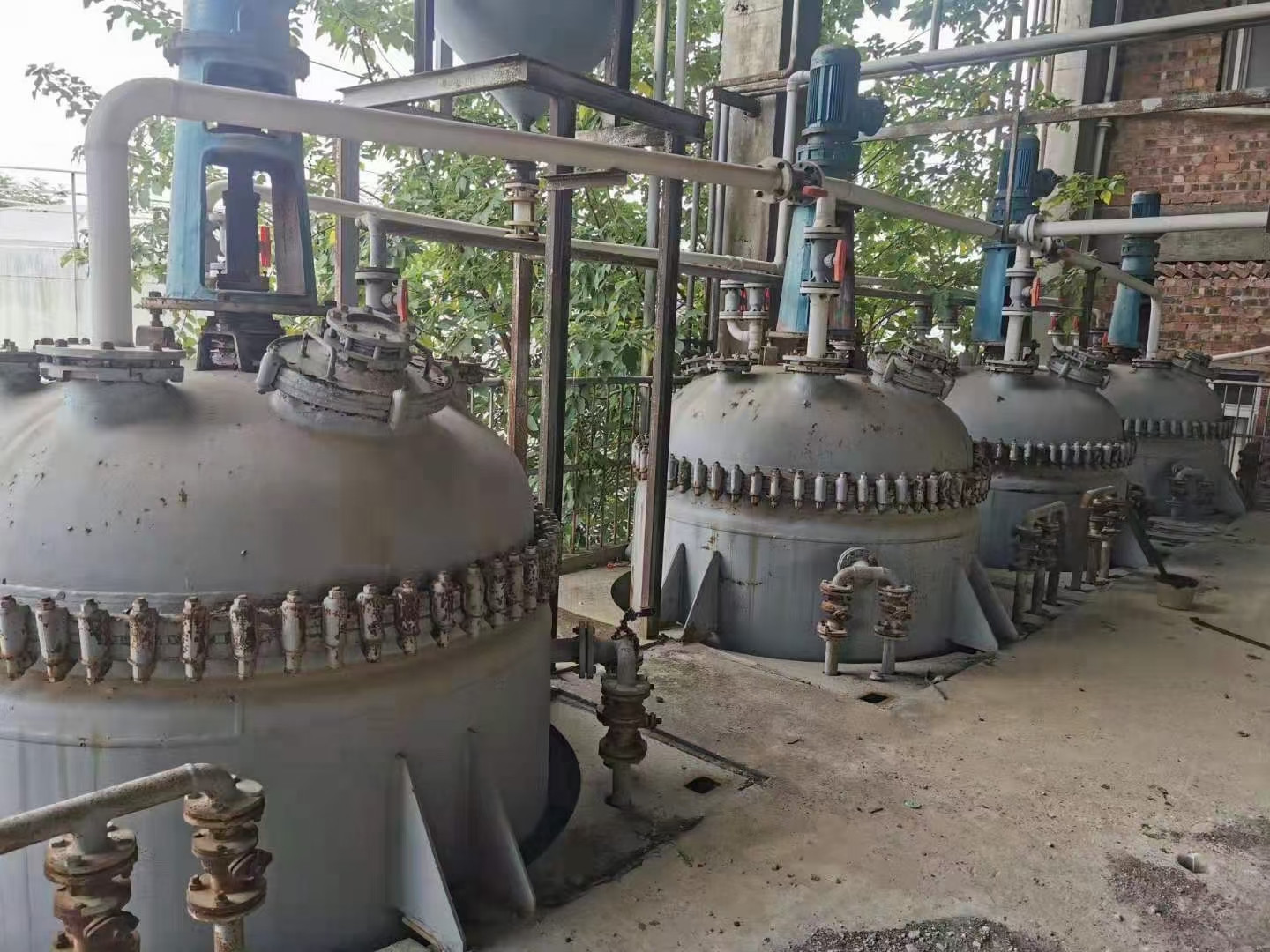 5000升搪瓷反應釜二手價,河源7立方搪瓷反應釜專業(yè)定制