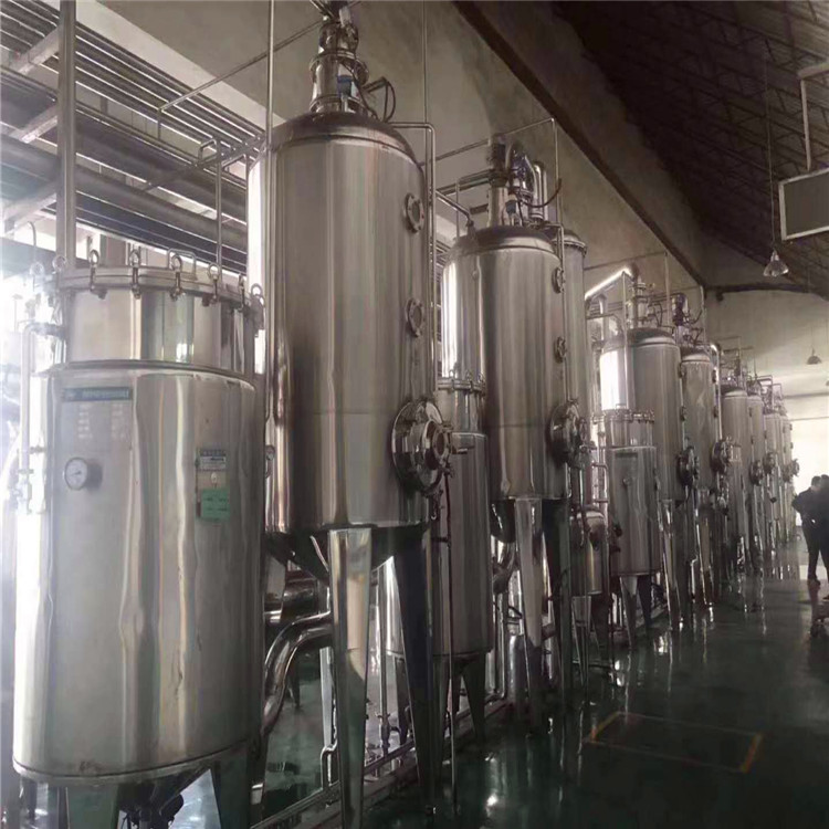 梁山二手蒸發(fā)器市場,急售三效濃縮蒸發(fā)器