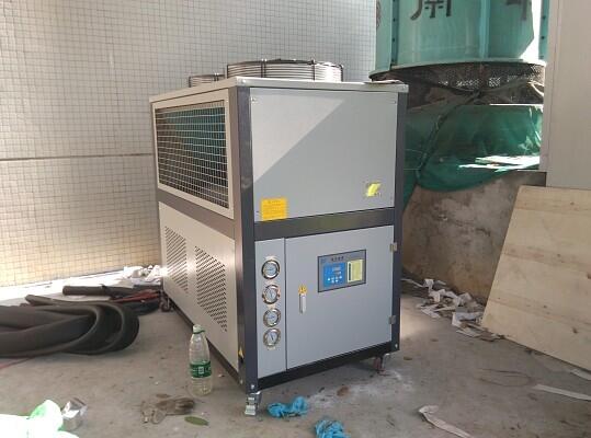 低溫冷水機(jī)組實(shí)力廠家諾雄機(jī)械