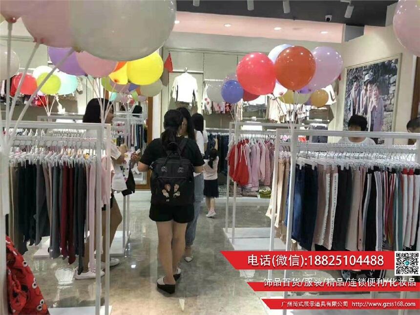 廣西服裝店木質(zhì)展示架 KM男裝貨架供應(yīng)商 才子服裝貨架定制