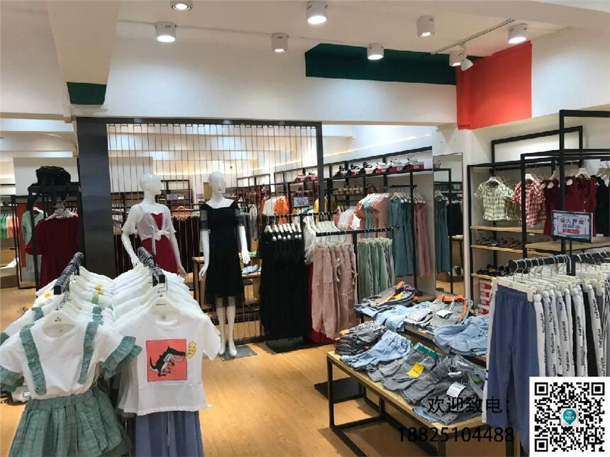 大連女裝展柜 女裝貨架展示架 精致女裝貨架