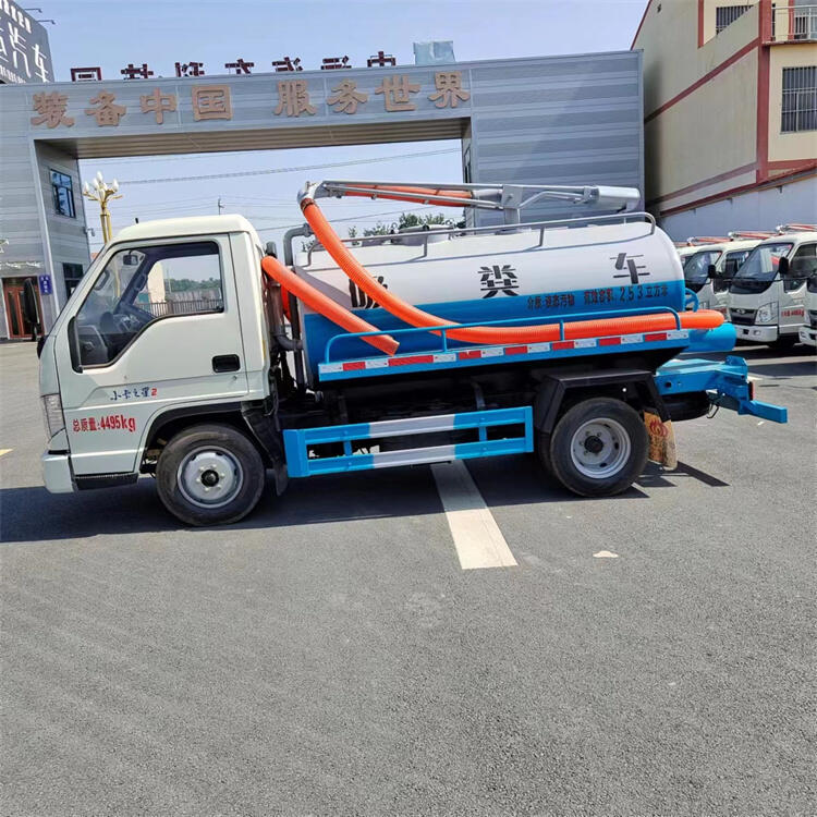 東風藍牌吸糞車 小型養(yǎng)殖場化糞池抽糞車