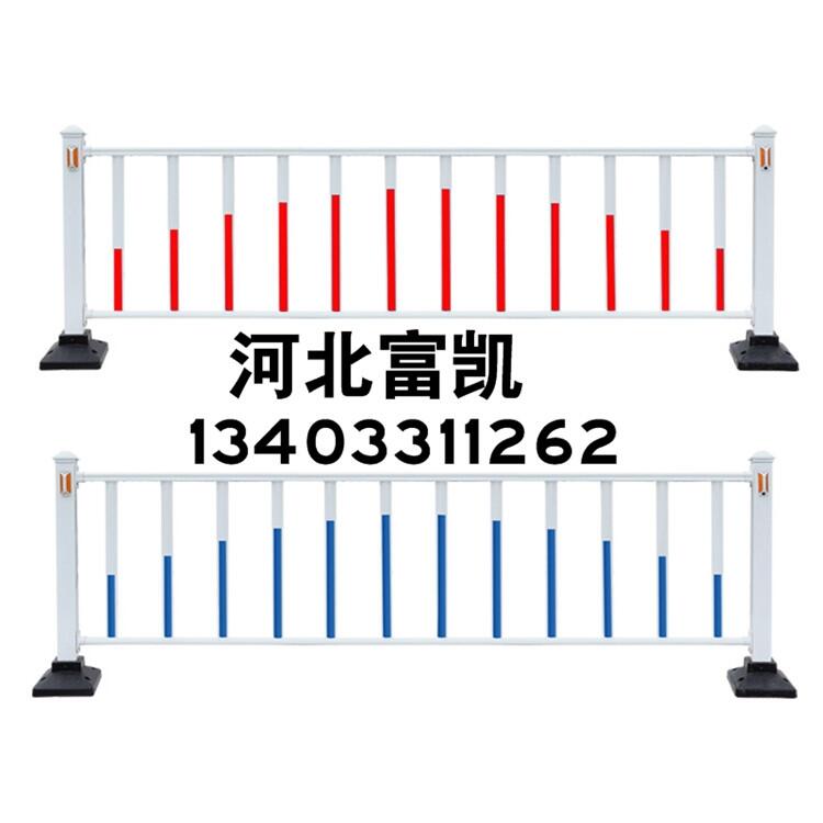 石家莊公路護(hù)欄市政護(hù)欄安裝隊伍１５０３３４４１１８６石家莊護(hù)欄批發(fā)零售道路護(hù)欄價格交通設(shè)施