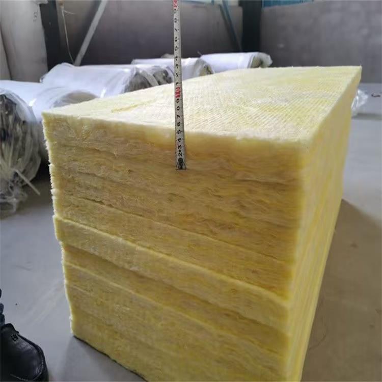 8公分增強(qiáng)豎絲玻璃纖維棉保溫板每立方每噸廠家報(bào)價(jià)