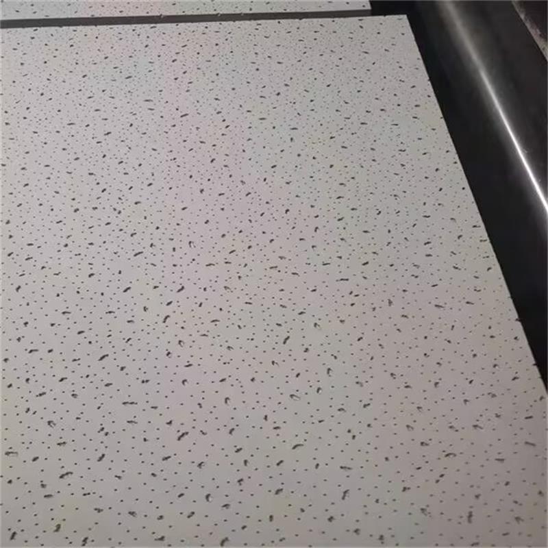 礦棉板裝飾性吸音材料吊頂龍骨廠家直銷多少錢(qián)一平米