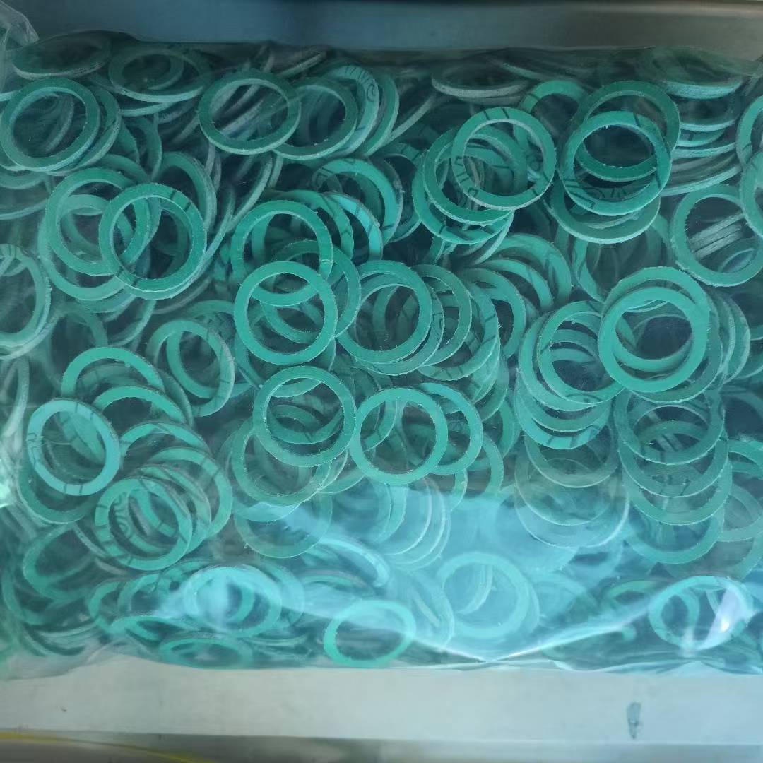 強(qiáng)酸堿反應(yīng)釜法蘭連接450°C非石棉墊片技術(shù)支持