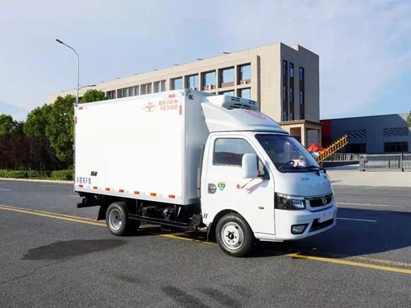 推薦四款六萬(wàn)左右的小型冷藏車