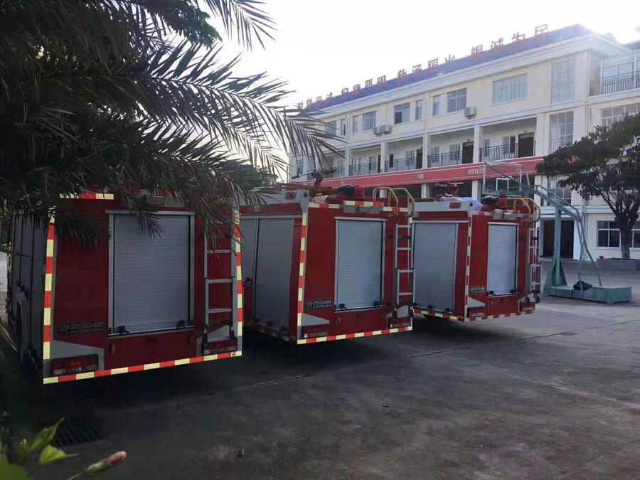 涿州重汽16噸水罐消防車(chē) 泡沫消防車(chē)廠家報(bào)價(jià)