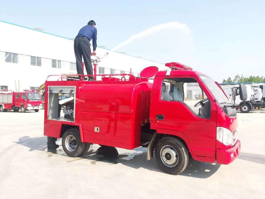 國(guó)六6噸水罐消防車(chē)廠(chǎng)家 購(gòu)買(mǎi)消防車(chē)流程