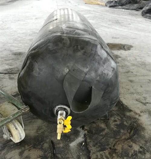 江蘇宿遷圓柱形堵水氣囊Φ800排水管道閉水氣囊價格廠家