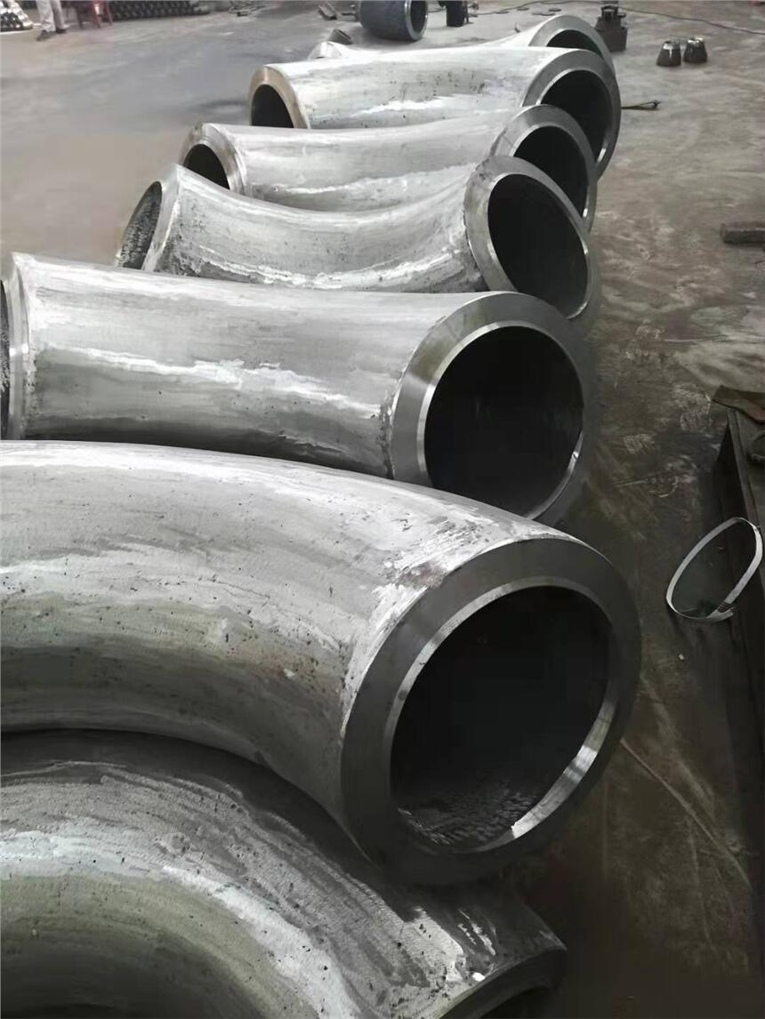 合金無縫彎頭無縫三通大小頭合金對(duì)焊法蘭平焊法蘭生產(chǎn)廠家
