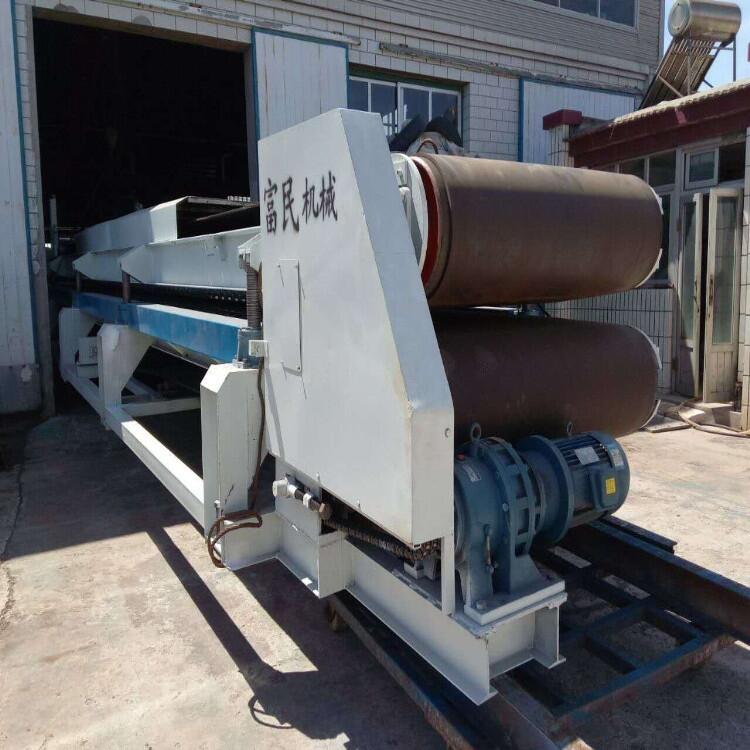 泡沫巖棉夾芯復(fù)合板機 夾芯板機器型號全