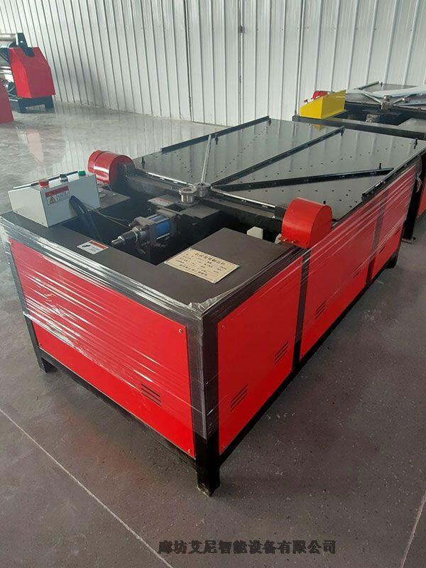 3毫米厚鐵板寬度1.6米數(shù)控二輥無直邊卷圓機操作試機