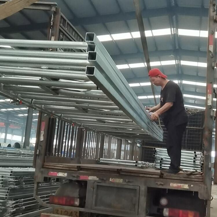 云南保山市昊牧加厚牛頸夾結(jié)實(shí)耐腐蝕牛頸枷