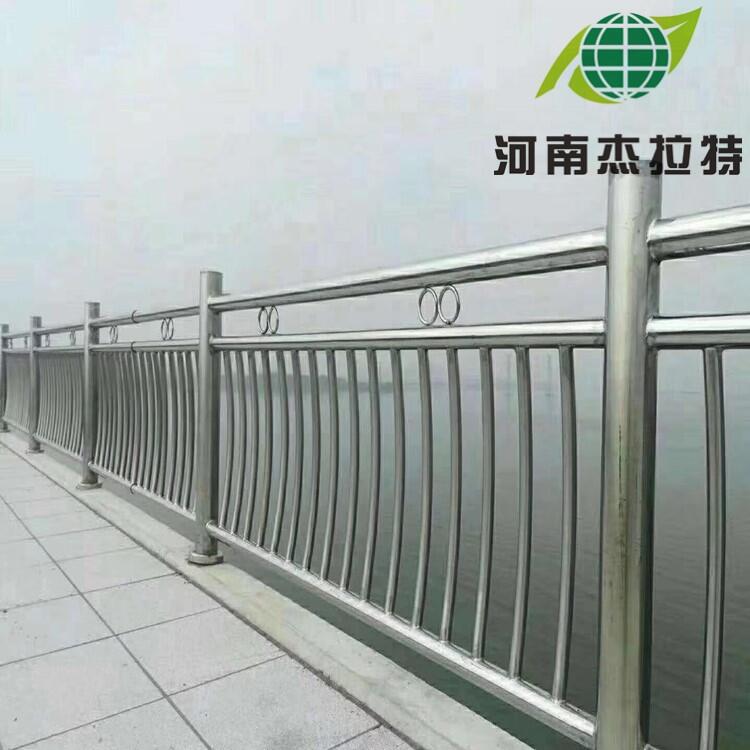 咸陽橋梁不銹鋼隔離護(hù)欄廠家