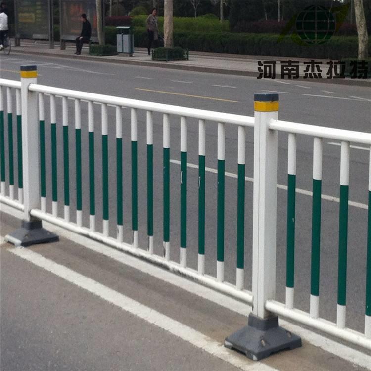 榆林交通隔離市政護(hù)欄生產(chǎn)廠家