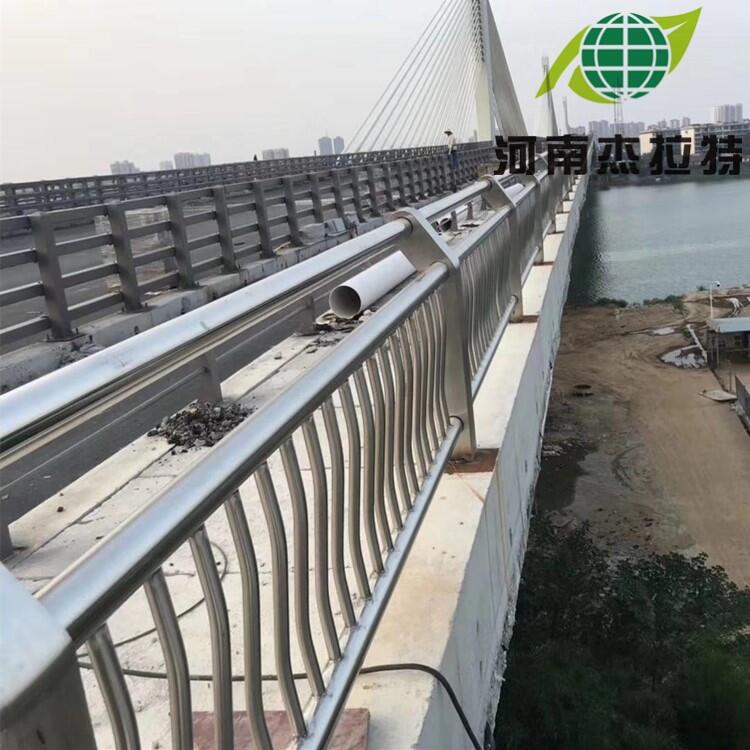 蘇州橋梁不銹鋼護(hù)欄-河道防護(hù)欄桿-杰拉特護(hù)欄