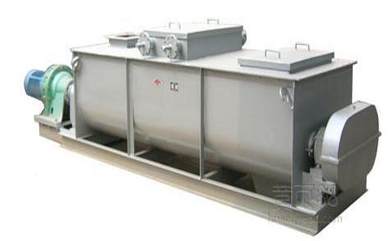 生產(chǎn)自動混料機除塵噴水攪拌機廠家