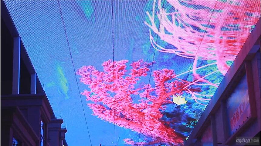 戶外led天幕顯示屏價(jià)格，天幕led顯示屏廠家