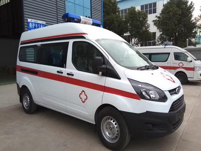 福特新全順V362中軸中頂汽油救護(hù)車?