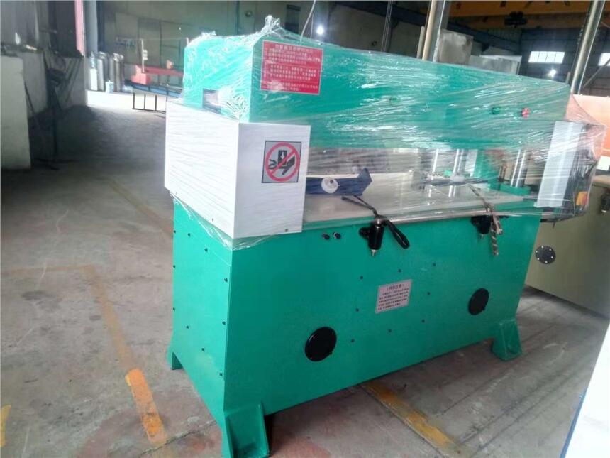 60T 長機鴻羽裁斷機 5.5KW 珍珠棉裁切機沖床