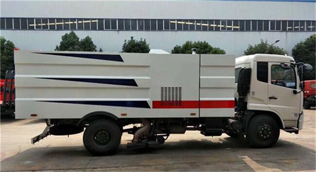 國三解放系列清掃車切實(shí)好