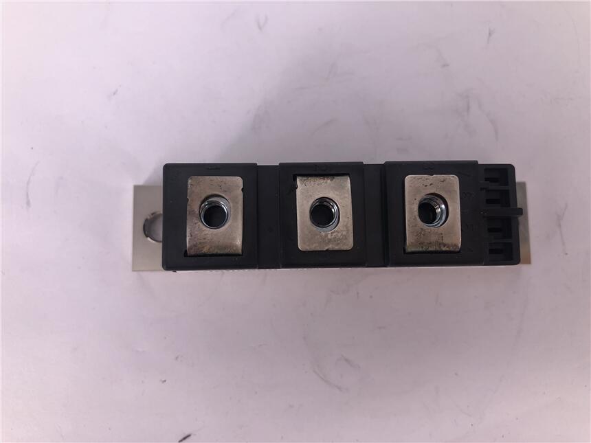 FF200R12KT4{英飛凌IGBT}模塊_電力電子半導(dǎo)體_品牌原裝_質(zhì)量保證
