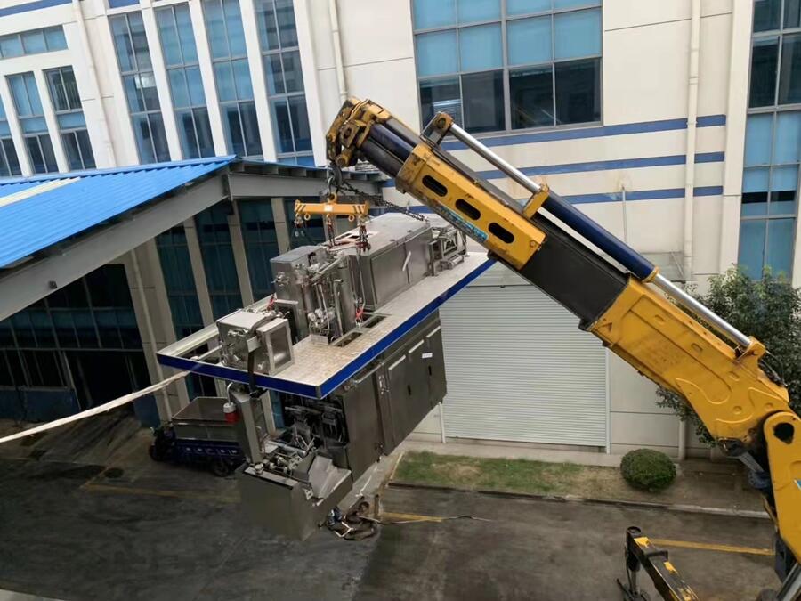 許昌高價回收廢舊飲料廠設(shè)備  乳品廠無菌灌裝機  灌裝殺菌機 現(xiàn)金回收