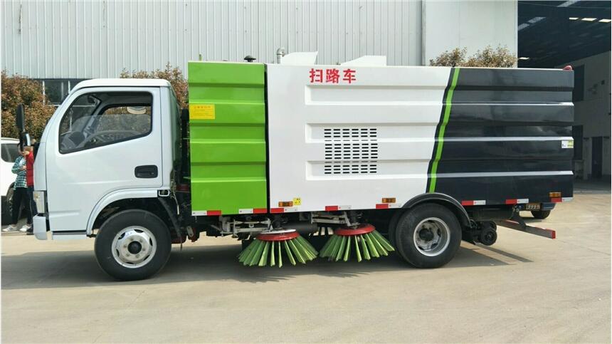 掃路車，吸塵車，洗掃車廠家直銷最低價格