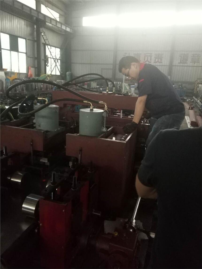 無錫槽式電纜橋架自動化一體成型設(shè)備