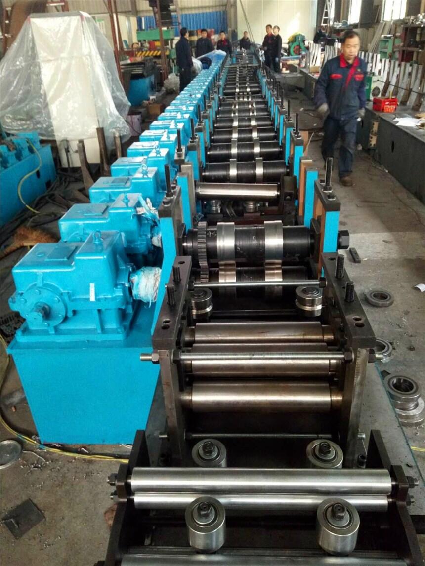 智能冷彎自動(dòng)化成型機(jī)設(shè)備廠家