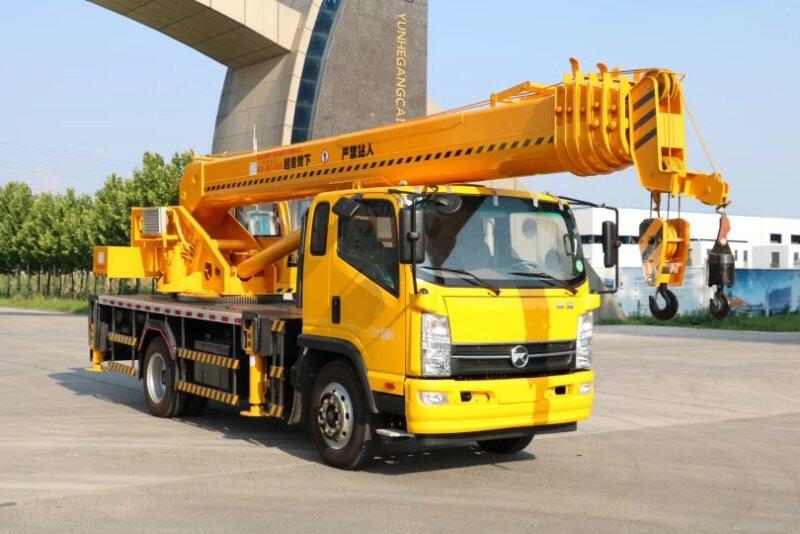 2018新款 國(guó)五唐駿8噸吊車(chē)10噸12噸16噸吊車(chē)起重機(jī) 配置高 油耗低 馬力