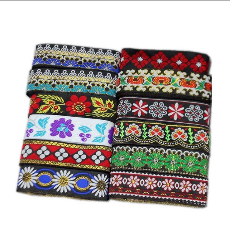 廠(chǎng)家直銷(xiāo)復(fù)古刺繡花紋滌綸棉民族風(fēng)編織帶