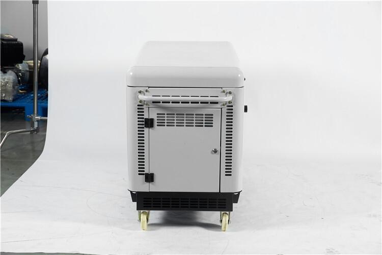 便攜式5千瓦柴油發(fā)電機油耗