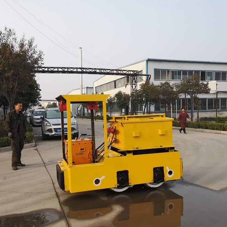 蓄電池電機(jī)車 礦用電機(jī)車 架線式電機(jī)車 2.5噸井下運(yùn)輸車