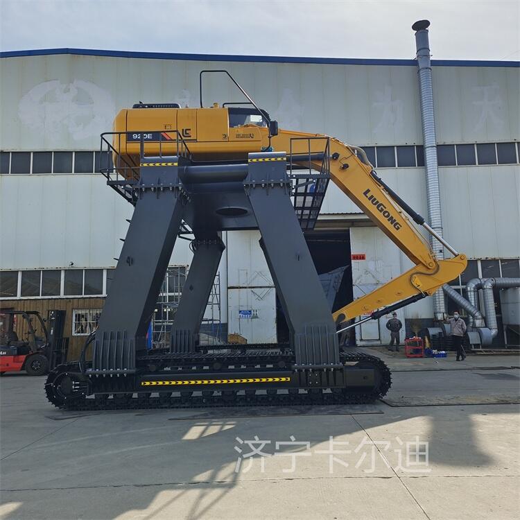 濟寧卡爾迪改裝挖掘機大長腿 加長腿 卸火車加高底盤