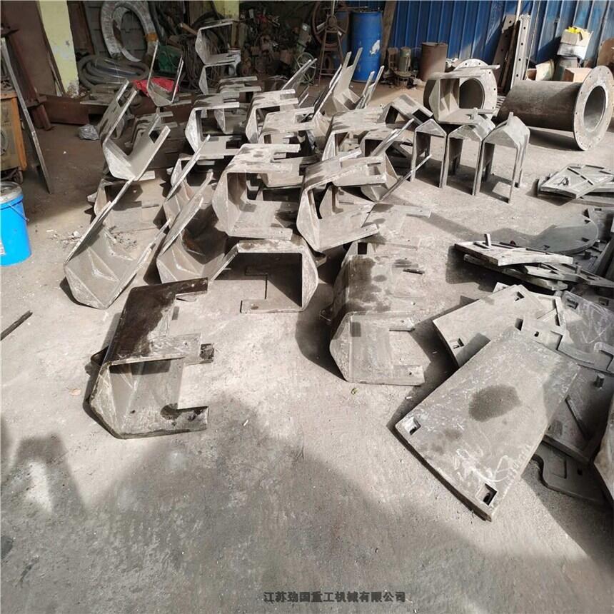 不銹鋼坩堝-ZG4Ni48Cr28W5si2樹(shù)脂砂鑄造工藝