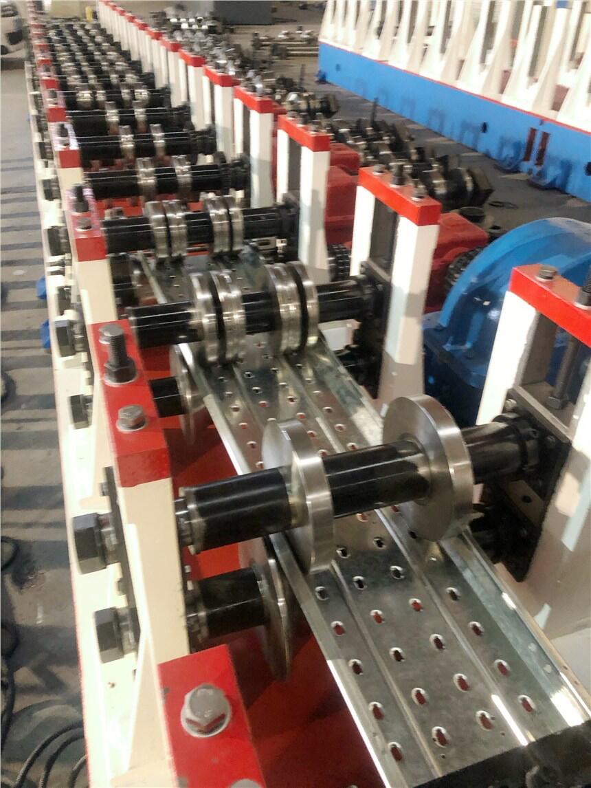鋼跳板生產(chǎn)設(shè)備 鋼跳板成型機