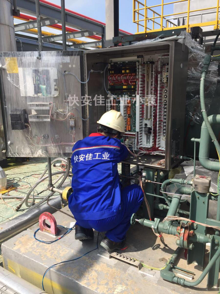 油氣田天然氣預(yù)冷脫水脫烴采氣處理廠約克丙烷壓縮機(jī)維修保養(yǎng)