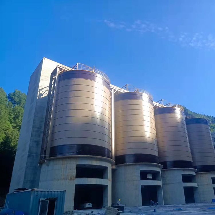 江西6萬(wàn)噸粉煤灰鋼板倉(cāng)承建 大型鋼板庫(kù)結(jié)構(gòu)圖 國(guó)華倉(cāng)儲(chǔ) 信譽(yù)認(rèn)證企業(yè)