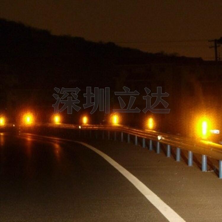 深圳立達 團霧誘導(dǎo)燈 團霧引導(dǎo)裝置 霧區(qū)誘導(dǎo)系統(tǒng)