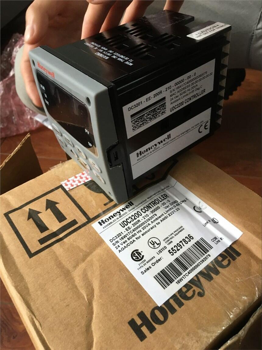 原裝正品控制器DC2500-EB-0000-100-00000-00