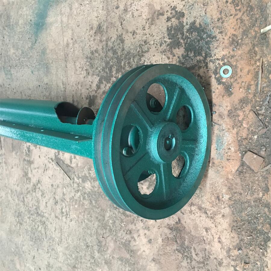 管鏈?zhǔn)铰菪斔蜋C(jī)  電動(dòng)螺桿式上料螺旋輸送機(jī)定制
