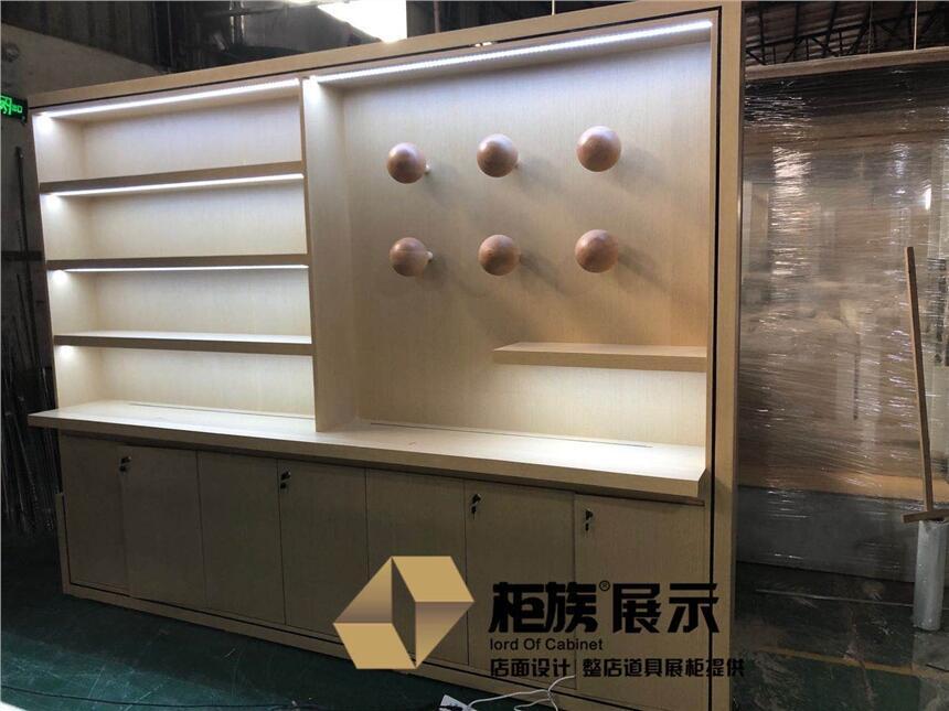 蘋果木紋體驗(yàn)臺(tái)尺寸定做 蘋果靠墻配件柜款式壁柜廠家定制