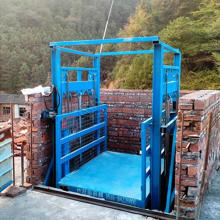 山東省淄博市廠房升降機(jī)貨梯導(dǎo)軌式液壓貨梯操作規(guī)程