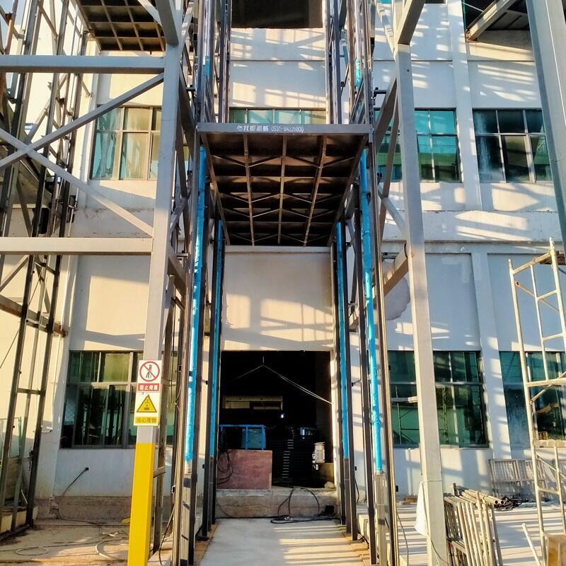 廣東省深圳市三層廠房貨梯起重裝卸升降貨梯生產(chǎn)銷售