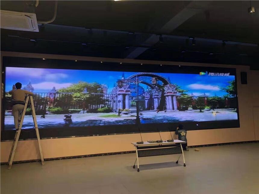 展廳背景墻做一塊高清p1.875LED顯示屏需要多少錢