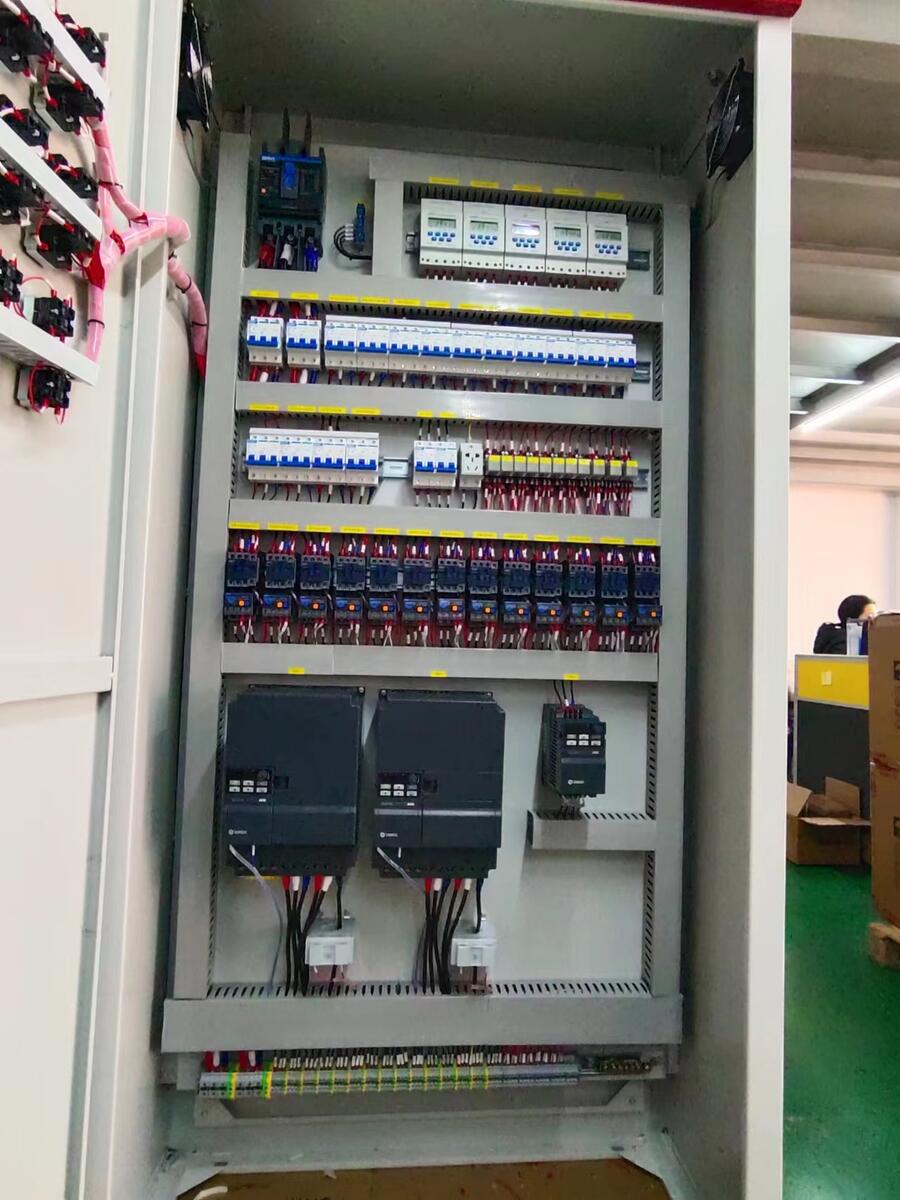 電廠原料輸送設(shè)備電控箱