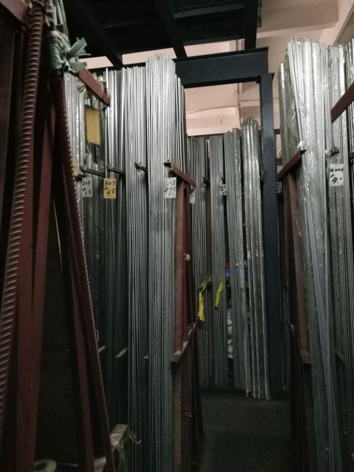 廠家直銷303不銹鋼棒，精密切割，不銹鋼棒倒角